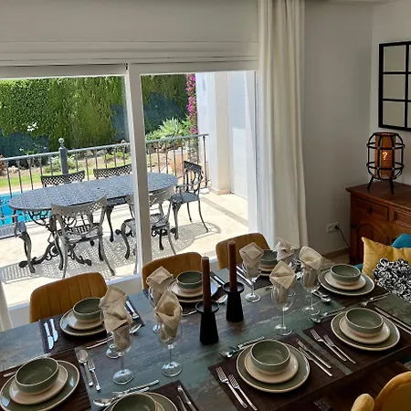 Private Luxury 5 Bedroom Benahavis Near Marbella 别墅