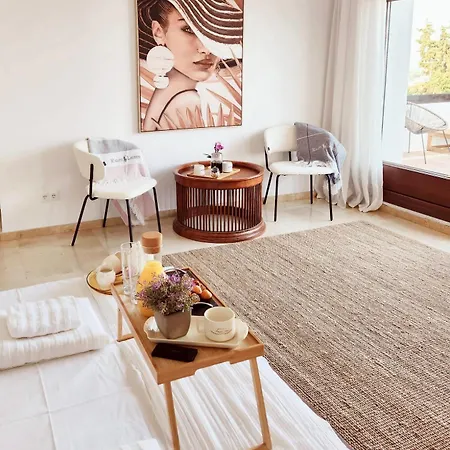 Private Luxury 5 Bedroom Benahavis Near Marbella 别墅 *